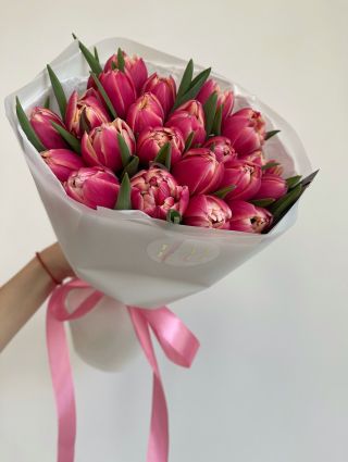 Хрусткі тюльпани завжди гарна ідея 🌷 Щоб зробити замовлення: +420 606 398 183 (WhatsApp, Telegram) Або просто напишіть нам...